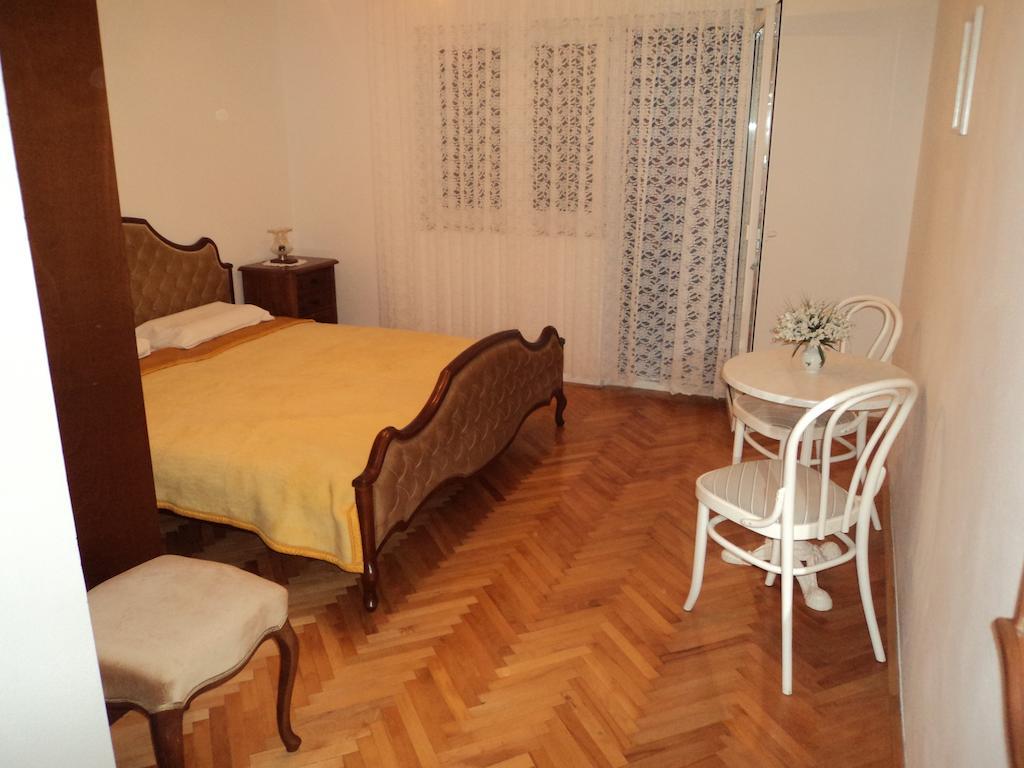 Apartments Racetin Marina Rum bild