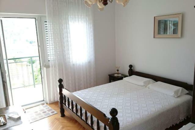 Apartments Racetin Marina Rum bild
